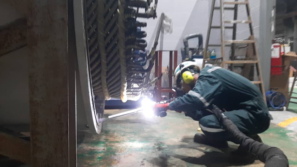 Aktiviti Semalam 4 Feb 2025 di Paka: Dry Ice Blasting untuk Coil Generator