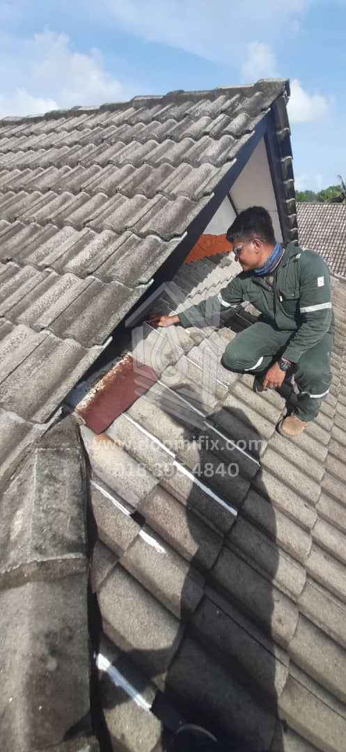 Macam mana keadaan rumah sekarang? Hujan-hujan ni.. ada bocor?