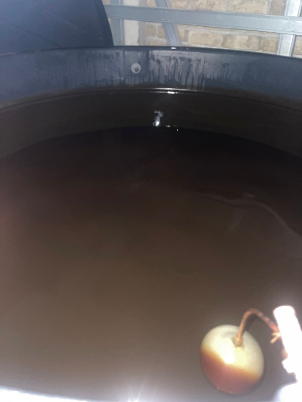 Desludging Works & Tank Cleaning: Pentingnya Kebersihan Sistem Tangki Air